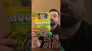 Lesser Evil Intergalactic Moonions￼ 🧅⭕️ #vegan #vegansnacks #foodreview #snackreview #healthysnacks
