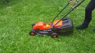 CORTADORA DE C&Eacute;SPED BLACK & DECKER - (GR1000-AR) - USADA