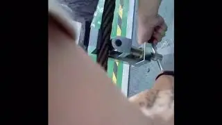 Wire rope tension meter operation