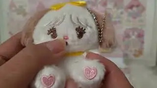 Time to play capsule machines and get some adorable plushies