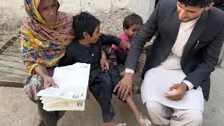 پوری فیملی پریشانی میں مبتلا ہے   گھر میں کھانے کے لیے کچھ نہیں