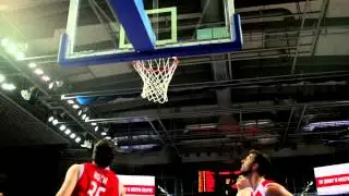 Robert Skibniewski wchodzi pod kosz - Super SLOW MOTION