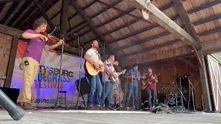 Sideline Bluegrass Band at Gettysburg Bluegrass Festival August 21, 2022 - Jesse&rsquo;s Barn