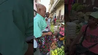 Zorange sour nan mache Okap la #frerejoel #haitiancreole #streetfood #food #manjehaitian