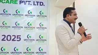 SOIL GRO Ka डेमो  देते हुए।CMD Saanap Sir, Grovision Ecocare PVT LTD SANGAMNER (MH)