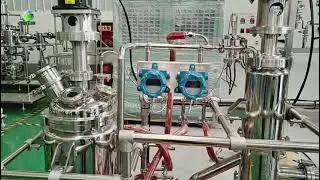 Demonstration of 0.1 square meter short-range molecular distillation feed and discharge