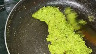Green peas kachuri (karaisuti kachuri)