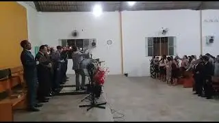 Pregador James Barbosa profetizando as na&ccedil;&otilde;es