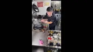 Chinese Restaurant Kitchen | Third-Person View of Stir-Fry Prep | Ambient Sounds
