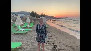 #Shorts Lindy loo on the beach in Cephalonia Greece.