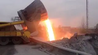 Dangerous Work With Steel Plant and Production Slag Explosion, Kress Slag Pot Carrier 04/2019