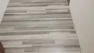 Parketta csere lamin&aacute;ltra told&aacute;s mentesen, szintk&uuml;l&ouml;nbs&eacute;g betonoz&aacute;s n&eacute;lk&uuml;l