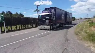TRUCKING-NZ.COM Lindsay Taylor's V8 Mack Highway 50 part 1