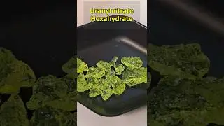 Uranylnitrate doesn't melt when heated