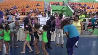 Visita Japon&eacute;s Morinari Watanabe de Gimnasia a parque de Este