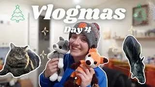 Vlogmas Day 4! ~Packing Orders, Crocheting Christmas Orders, and Around The Farm!~