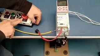 413393 - Lenze 8200 Vector Inverter - E82EV551_4C - 0098