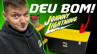 COMPREI UMA COLE&Ccedil;&Atilde;O DE MINITURAS JOHNNY LIGHTNING