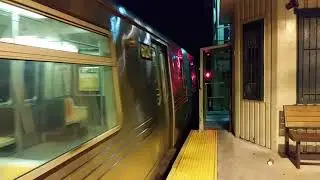 IND Fulton Street Line: R46 A Train@Ozone Park/Lefferts Boulevard