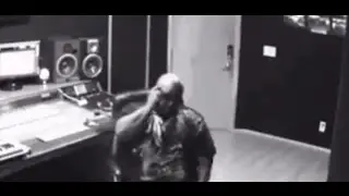 Cee Lo Green Phone Explodes and Leaves Him Hospitalized!!!