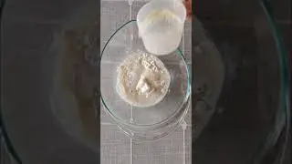 How I Make 10 minute Pizza Dough at Home / No Kneading! Easy and Fast / shorts