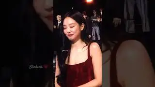 oh My god hold on if you not see this clip you will #regret later wanna rock with BP Queen #jennie