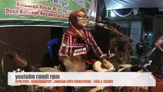 Perempuan gyais bisa ngendang