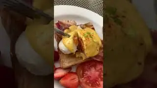 First time making eggs Benedict&hellip;impressed is the word!!😊 #homemade #cooking #breakie #eggsbenedict