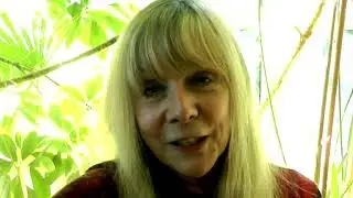 Charlie Dore Multi Instrumentalist, Singer, Actress talks about her career.