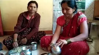 या गोडीशेव खायला 🤩