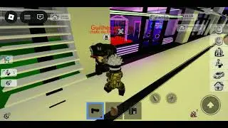 Sendo polici@ us@ndo carro dos veículos polici@is hoje #roblox 