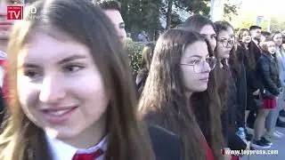 С невиждана тържественост и с грандиозна масовост днес неврокочани посрещнаха патриарх Данаил