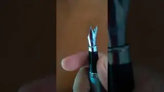 Sheaffer fountain pen Grey