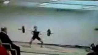 Misslyckad Tyngdlyftare, Weightlifting Accident