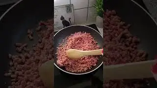 Ghackets mit H&ouml;rnli 🥘🇨🇭 #cooking #youtubeshorts #shorts