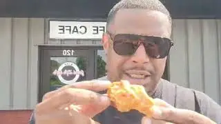 Eat Local Wing Review #21 Good life Cafe with KB The Wing Guy