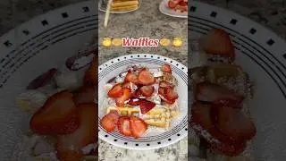 Waffles 🧇 #recipe #viralshort #postres #viralvideo #coffee #recetasdepostres #postrefacil #waffle