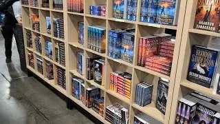 Прогулка по выставочному залу Dragonsteel Nexus 2025.