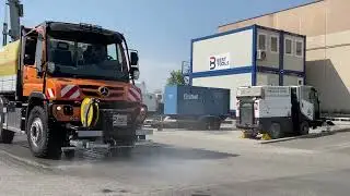 Unimog cu sistem de spalare a carosabilului