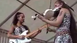 Country Sisters live