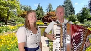 I hätt a Frog an di von Rita und Gottfried am Akkordeon