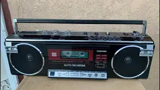 Toshiba RT-8056 boombox belt replacement (part 4)