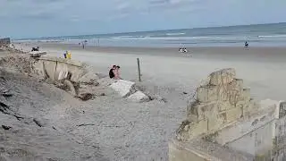 Public Beach access in Daytona. Use at your own risk!