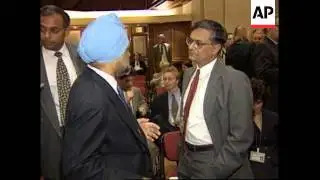 USA: WASHINGTON: INTERNATIONAL MONETARY FUND MEETS WORLD BANK