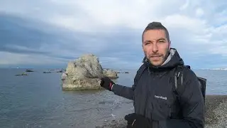 Shooting long exposures on the coast | Monochrome landscape photography in Japan