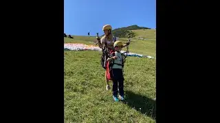 Start mit dem Tandem Gleitschirm-Paragleiter im Stubai, Tirol