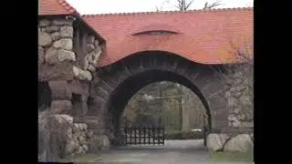 Andre Urdi Presents: Tour of Gate Lodge and Town Hall (1988)