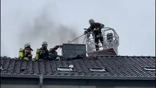 L&ouml;scharbeiten an Dachstuhl in Dudweiler