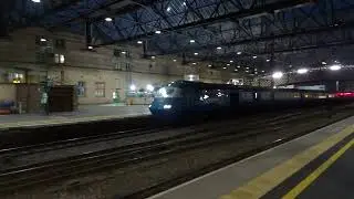 The LSL Class 43 (HST) BLUE PULLMAN Nos.43046+43049 was arrives onto P4 at Carlisle Citadel Station.