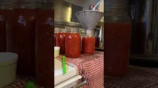 Canning tomatoes without a canner. Tutorial on my channel #canning #homesteading #foodpreservation